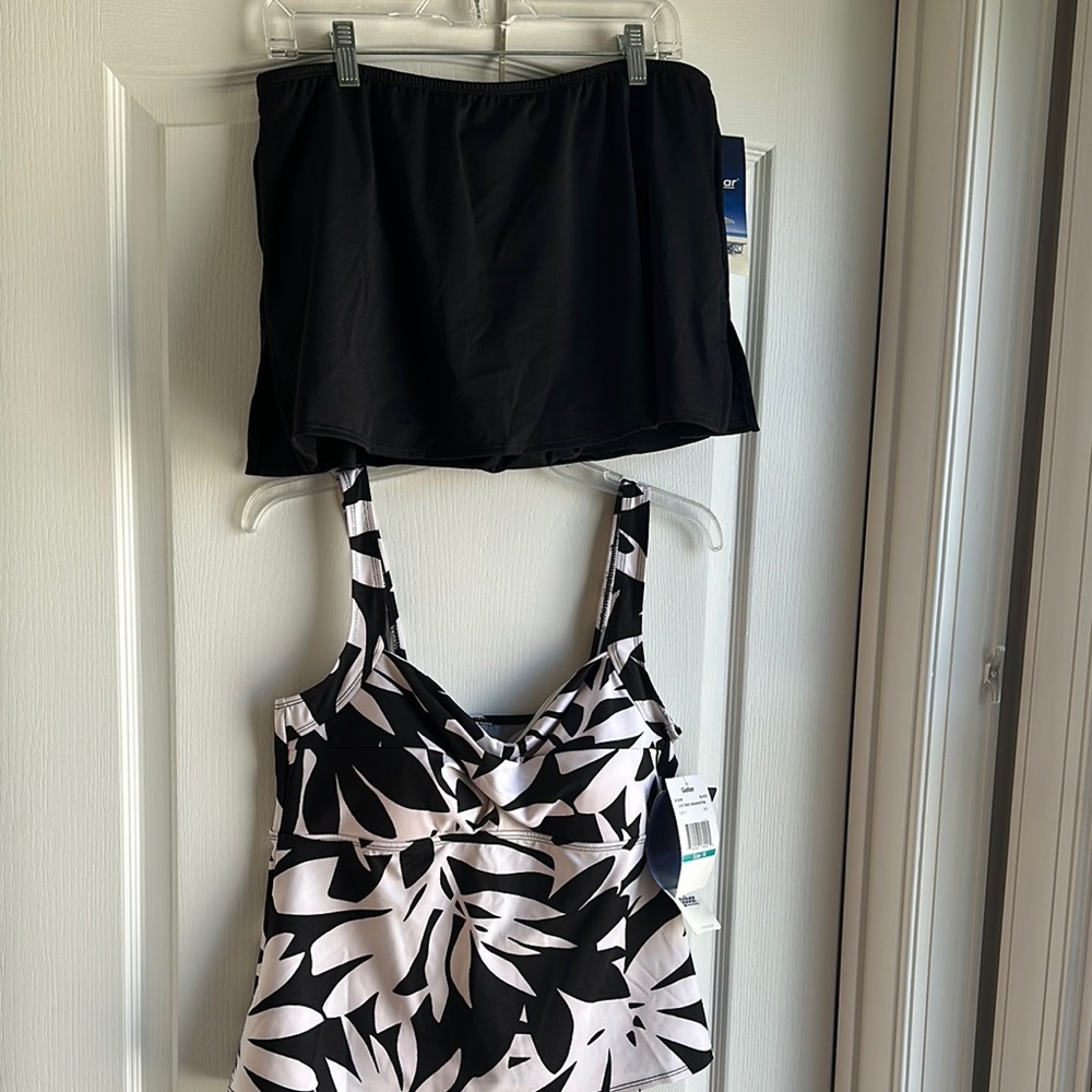 NWT Gabor B & W Floral Tankini Swim Top, Black Skirted 12in Bottom Size 16